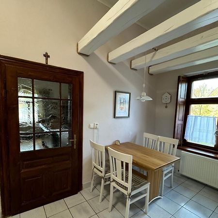Apartmanove Ubytovanie Pod Dubom Polny Kesov Zewnętrze zdjęcie