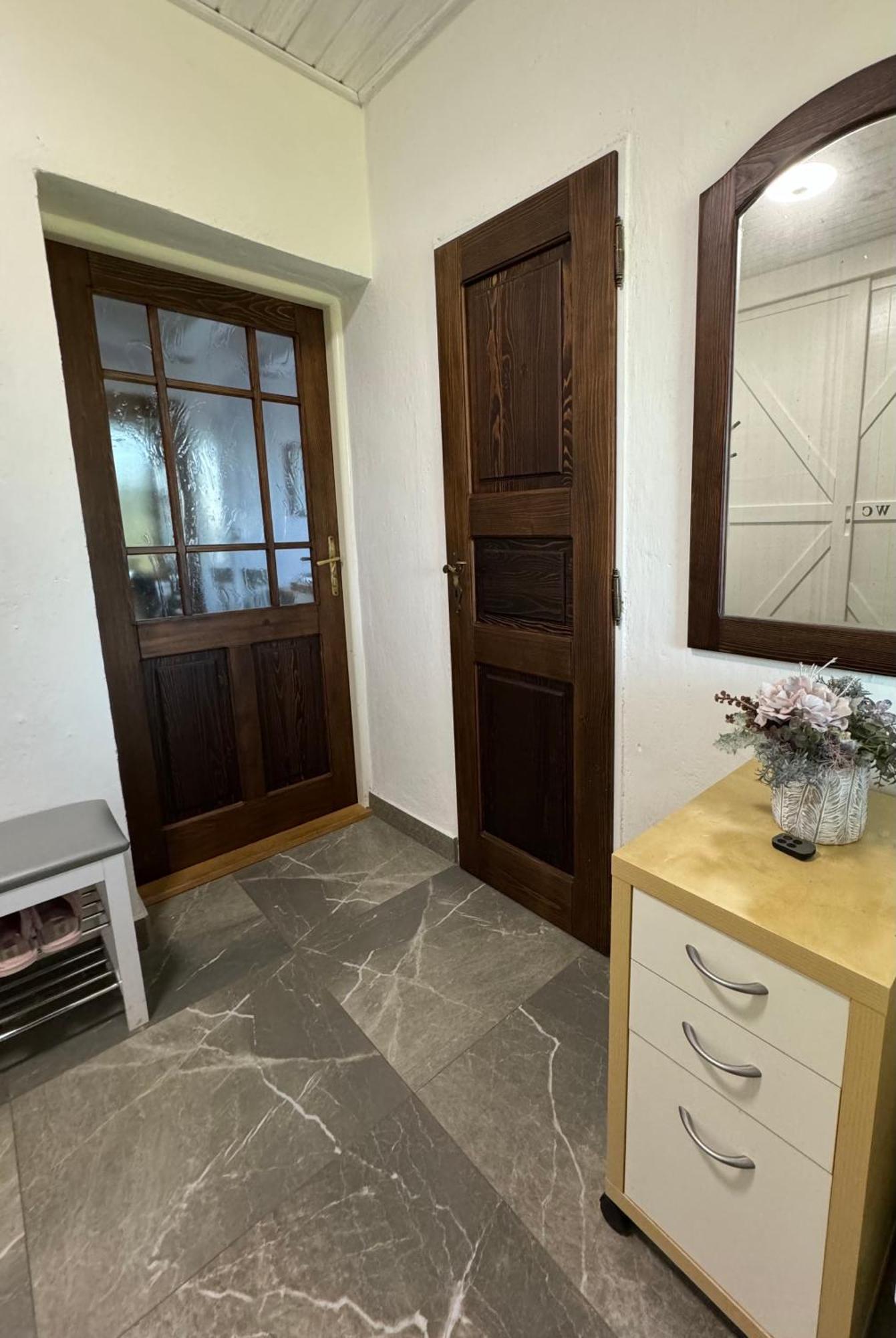 Apartmanove Ubytovanie Pod Dubom Polny Kesov Zewnętrze zdjęcie